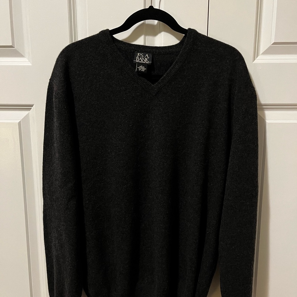 Jos. A. Bank 100% Cashmere V-Neck Sweater - Size Large